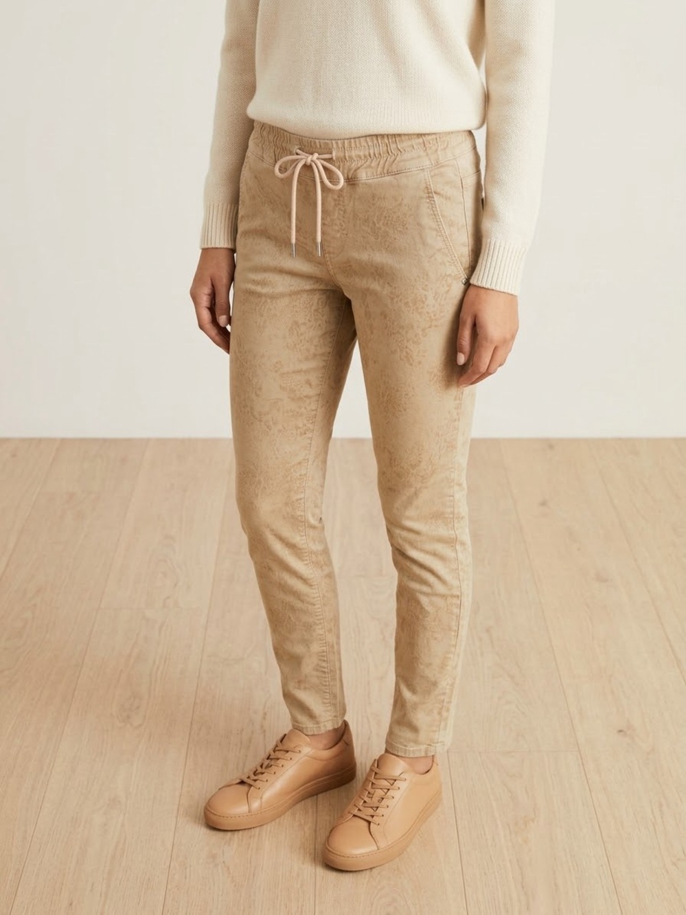 Women’s Bevy Flog Shely Cream Snake Python Pants Size 29 Retails: $220